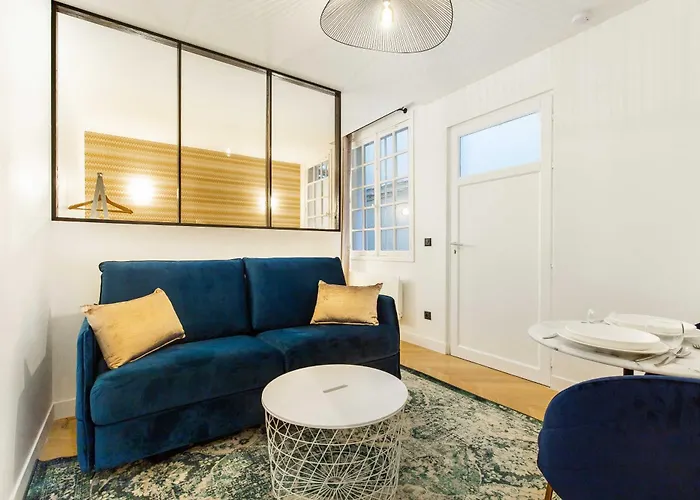 Cosy Apartment In The Prestigious Saint Honore